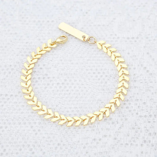 Handcrafted Women's Bracelet – Timeless Beauty by FlashFinds
